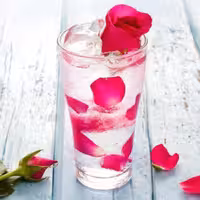 شربت غلیظ شده و طبیعی گل سرخ