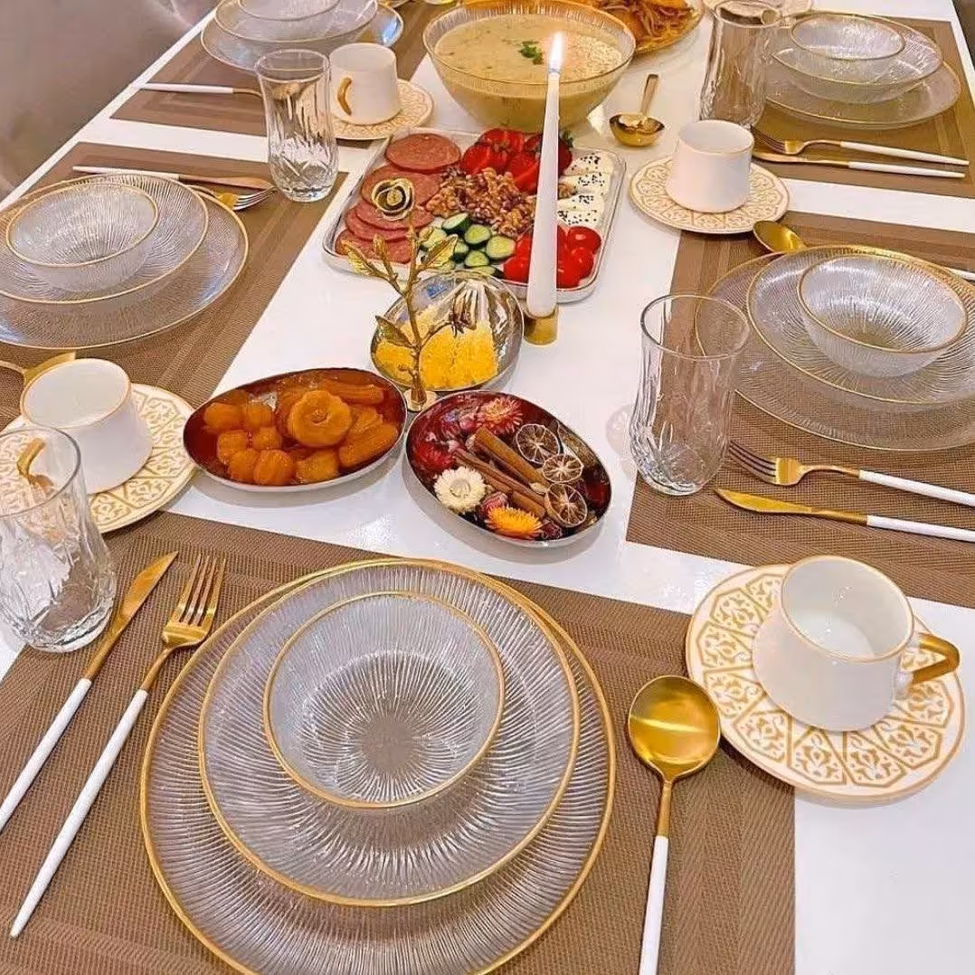 سرویس 33 پارچه غذاخوری جنس بلور لب طلا  سولو solo  برند نوری تازه 