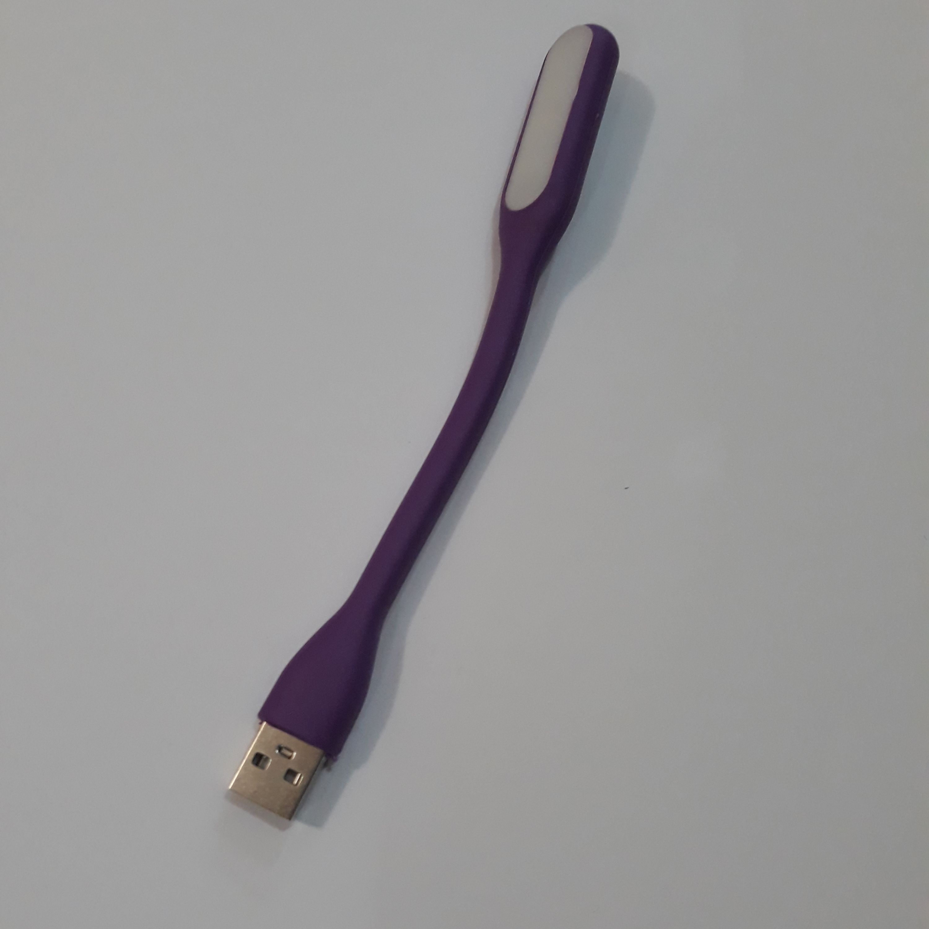 چراغ خواب و مطالعه مدل USB - رنگ بدنه بنفش
