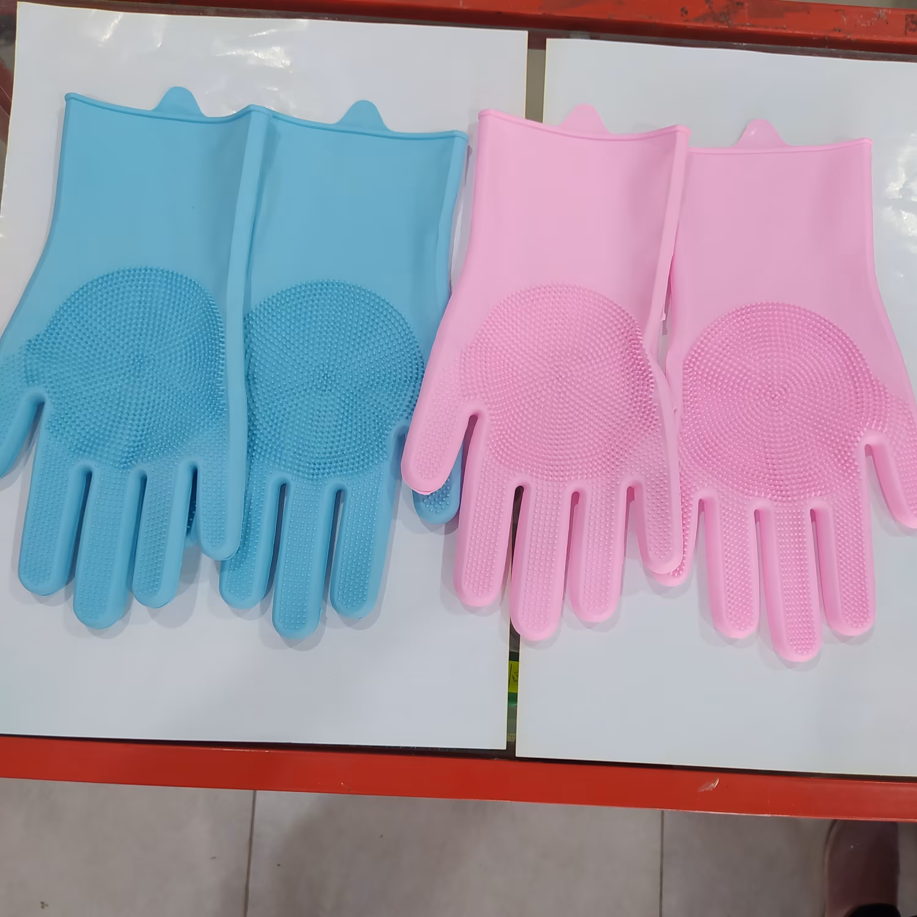 دستکش اسکاچ دار