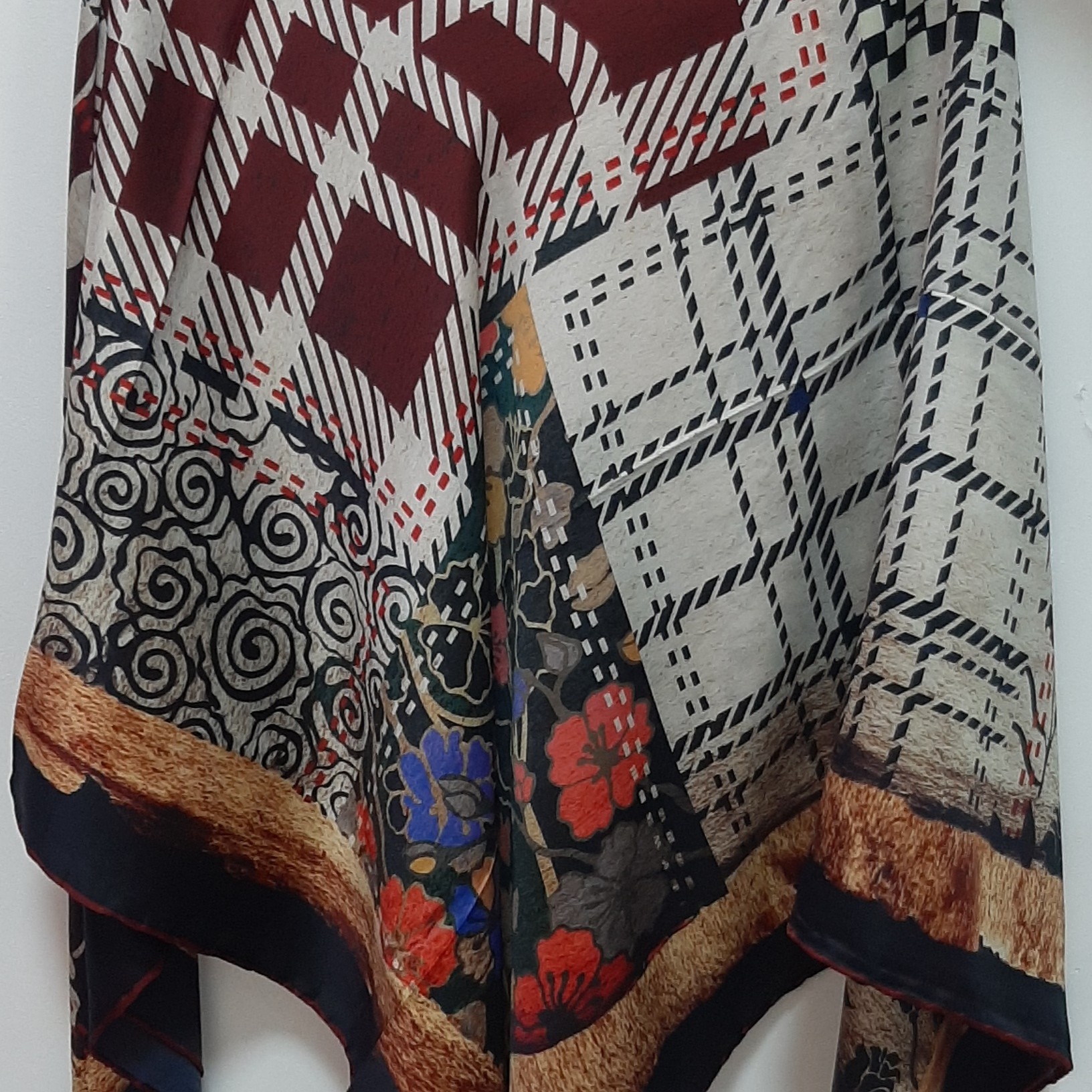روسری ابریشمی