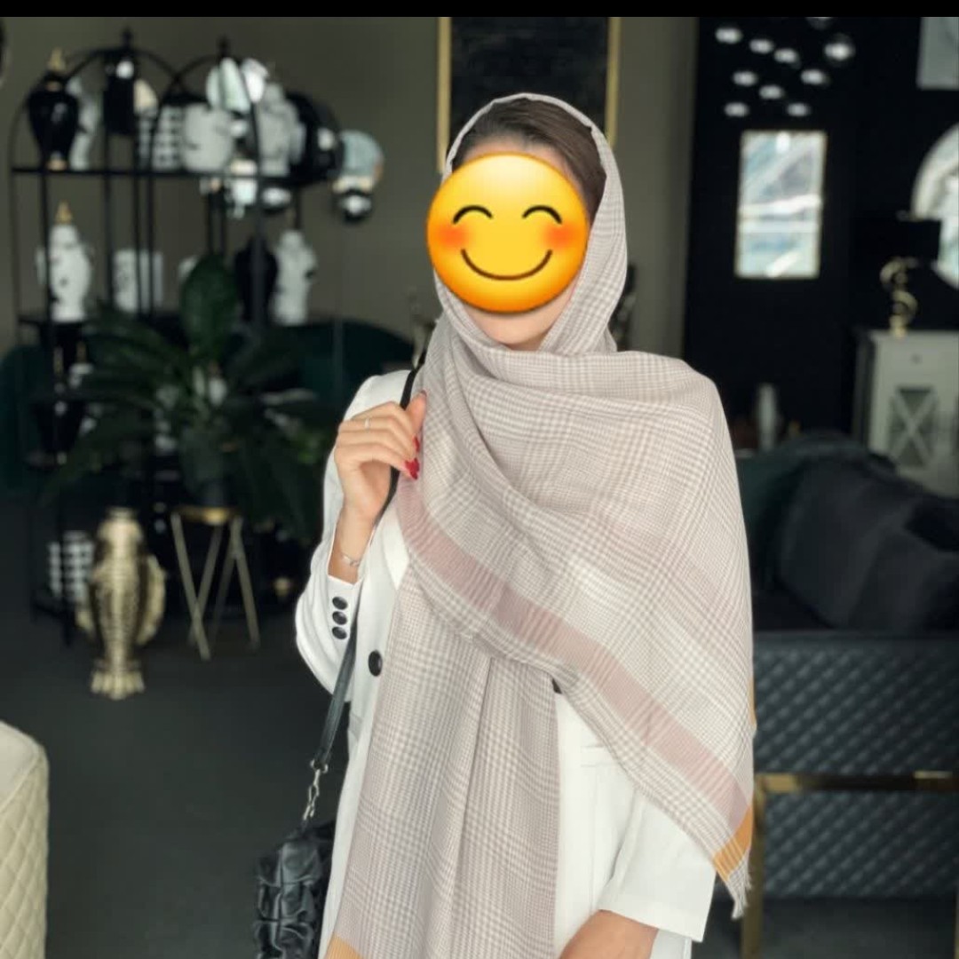 شال کد 171،شال وارداتی جنس نخی بسیار باکیفیت نرم ولطیف ایستای خوب فوق العاده سبک 