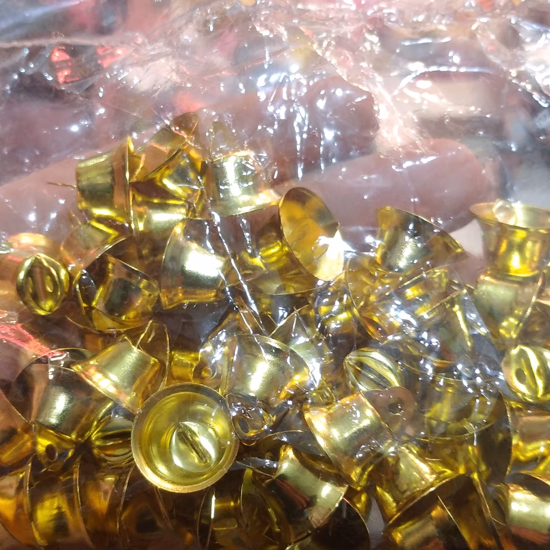 زنگوله طلایی یک سانت طرح زنگوله 1 بسته 50 عددی 