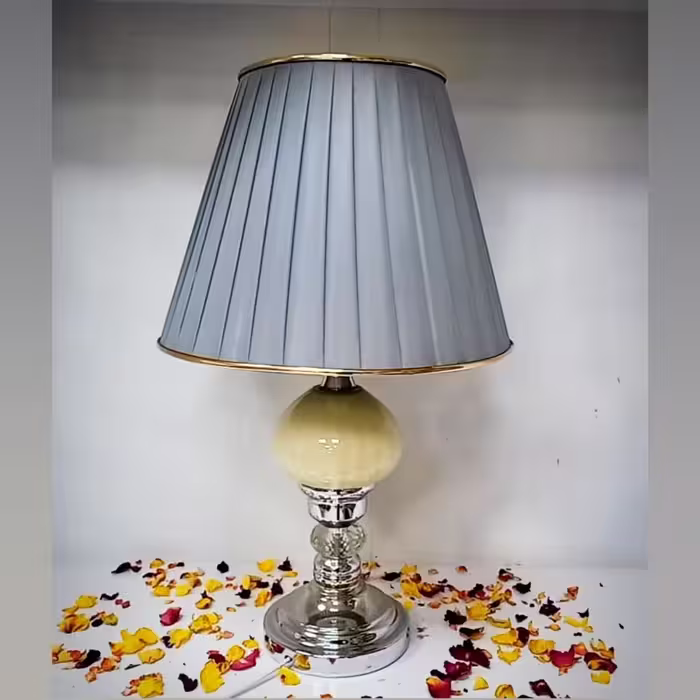 اباژور  رو میزی کوچیک 