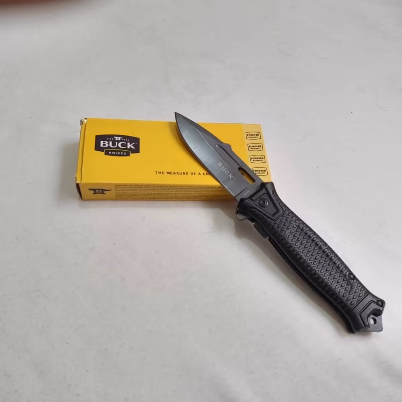 چاقوی ضامن دار buck کد da148