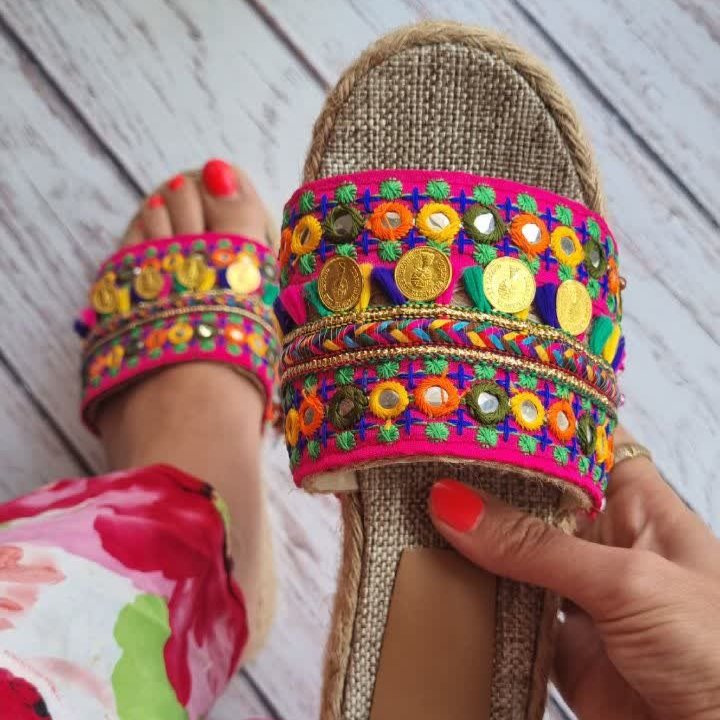صندل کنفی لژ دار با نوارتزئینی