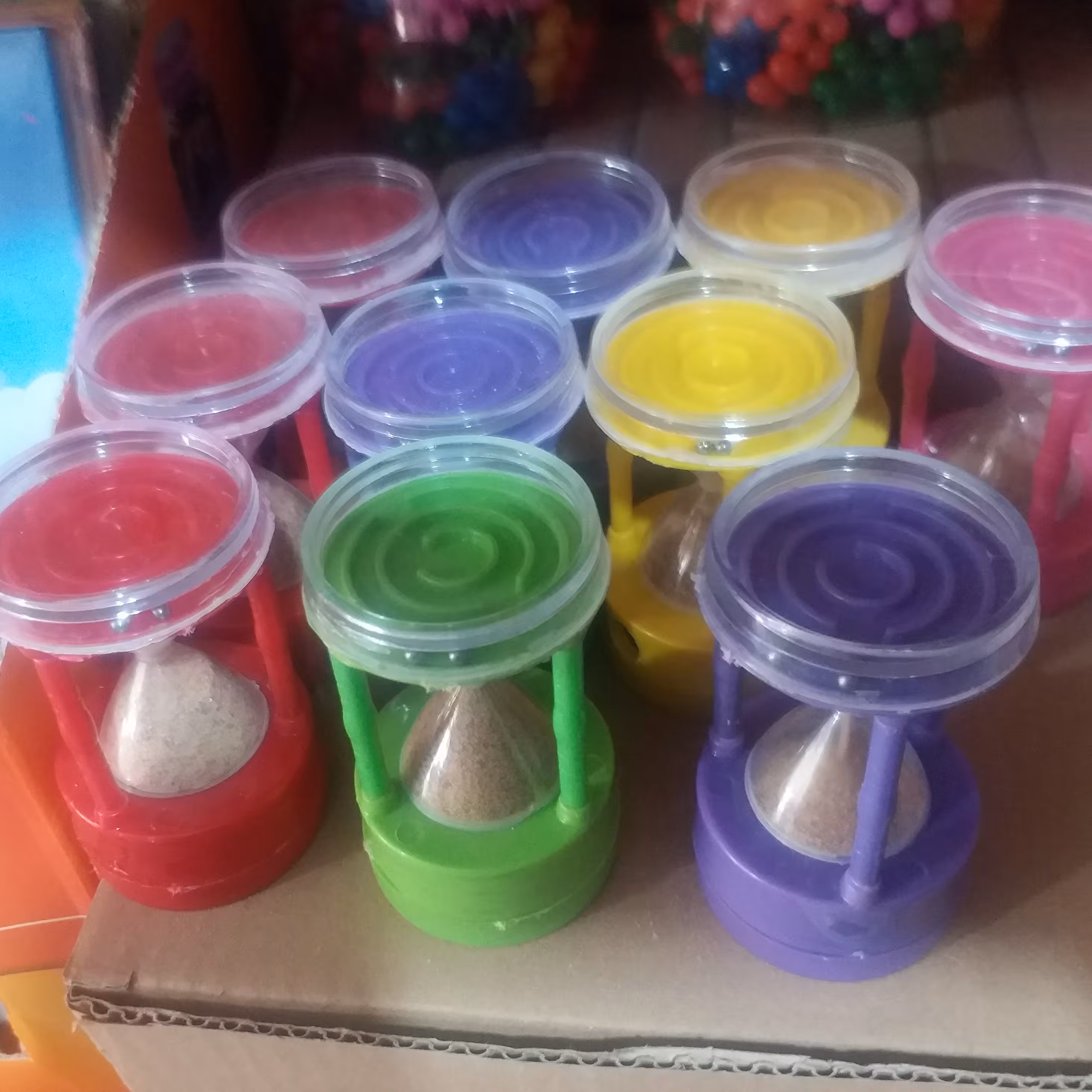 ساعت شنی تراش دار با قابلیت بازی دوز و زمان سنج سی ثانیه