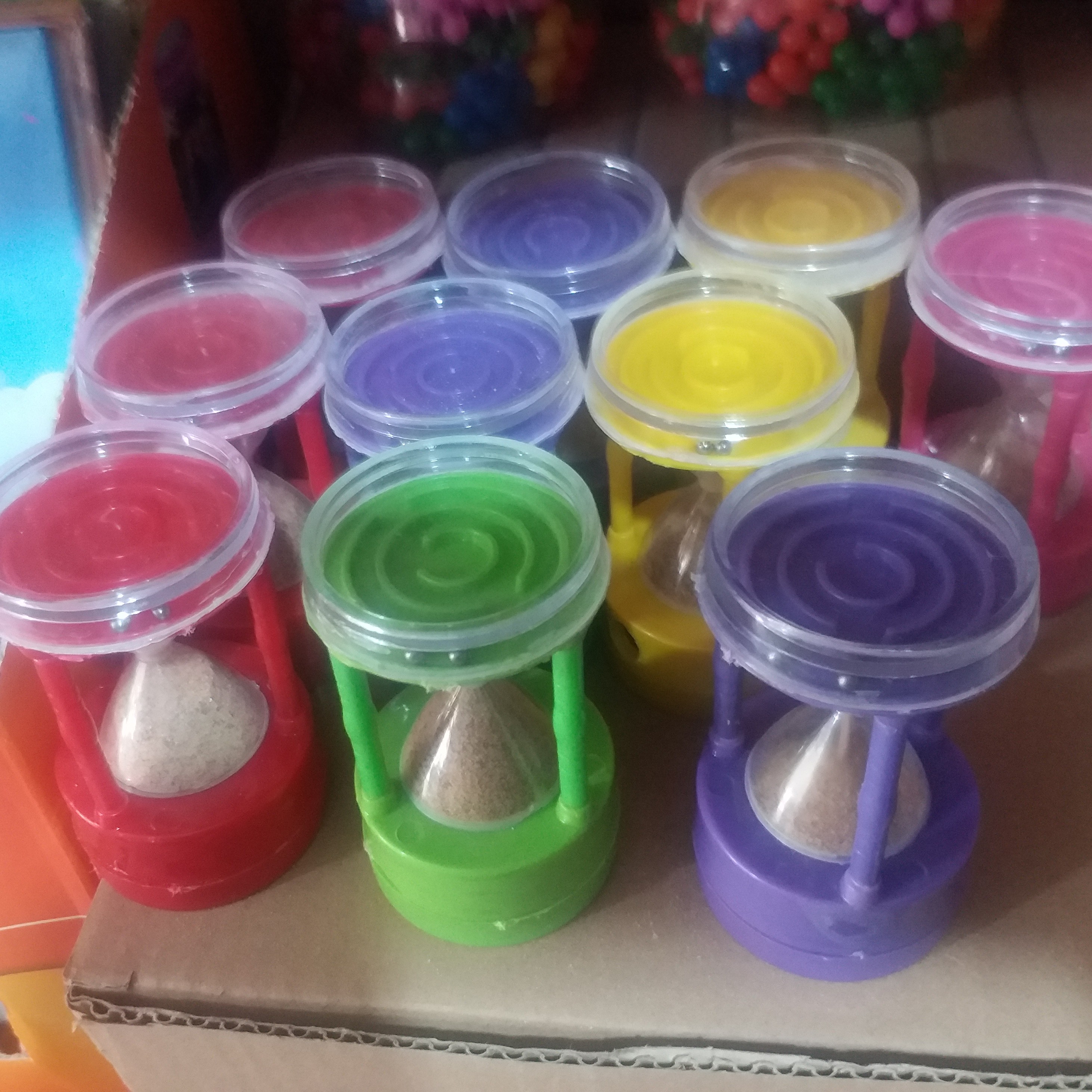 ساعت شنی تراش دار با قابلیت بازی دوز و زمان سنج سی ثانیه