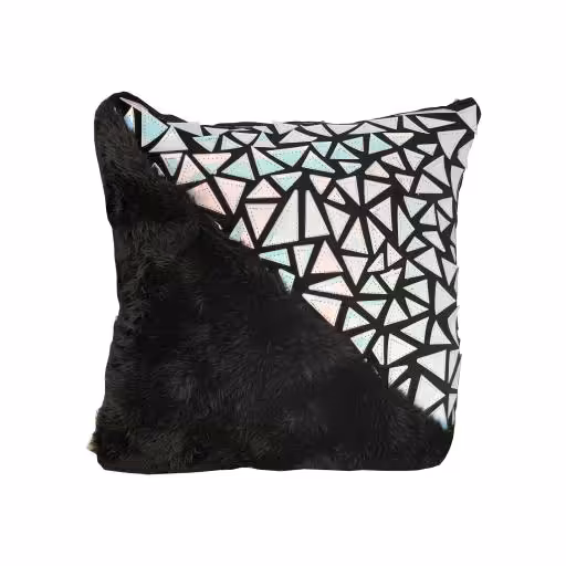 کاور کوسن ایکیا طرح آیینه مثلثی