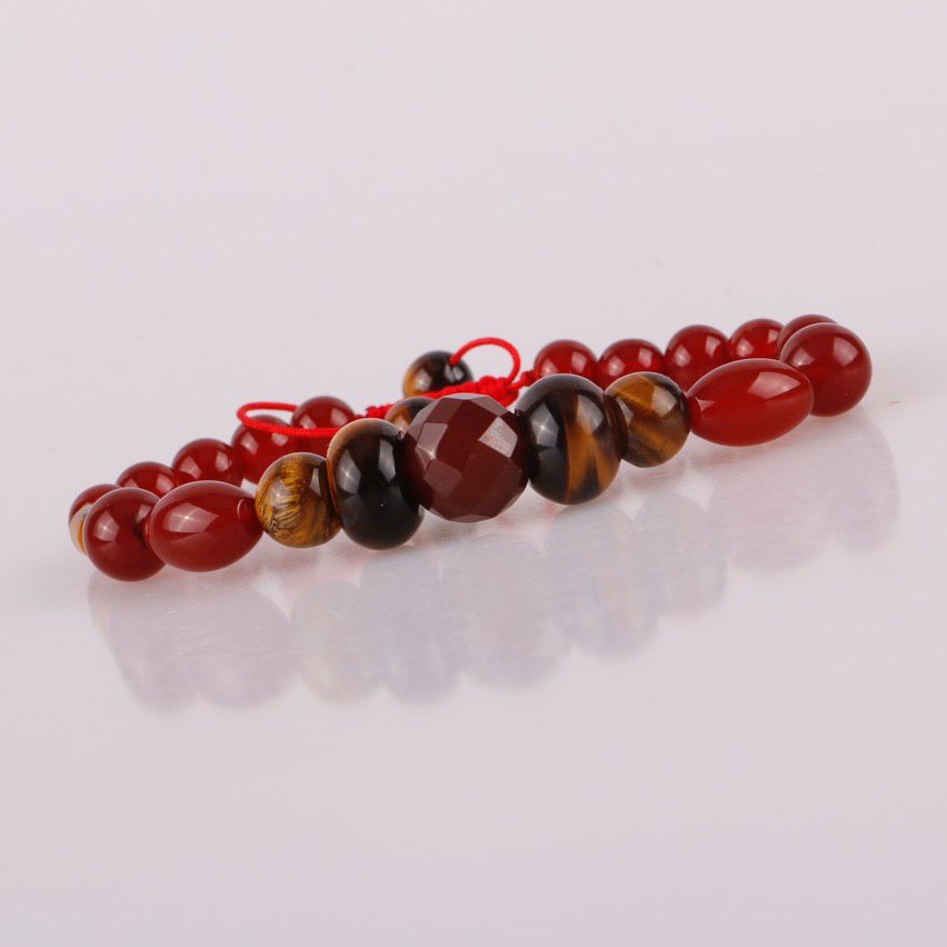دستبند عقیق سرخ و چشم ببر