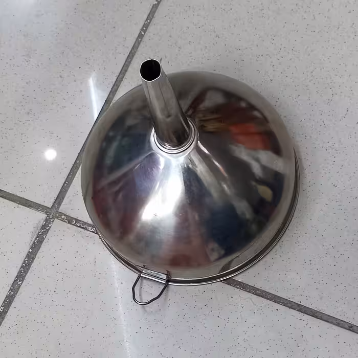 قیف استیل 16 سانتی متر