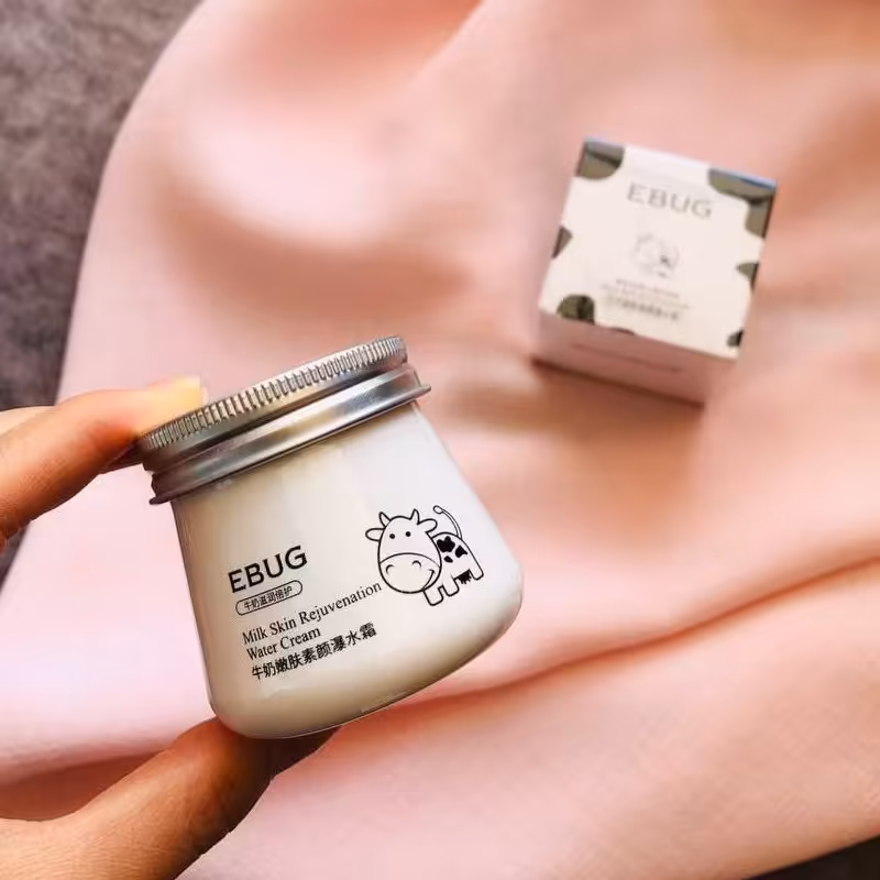 کرم  مرطوب کننده وروشن کننده شیر گاو ایبوگ

80گرم