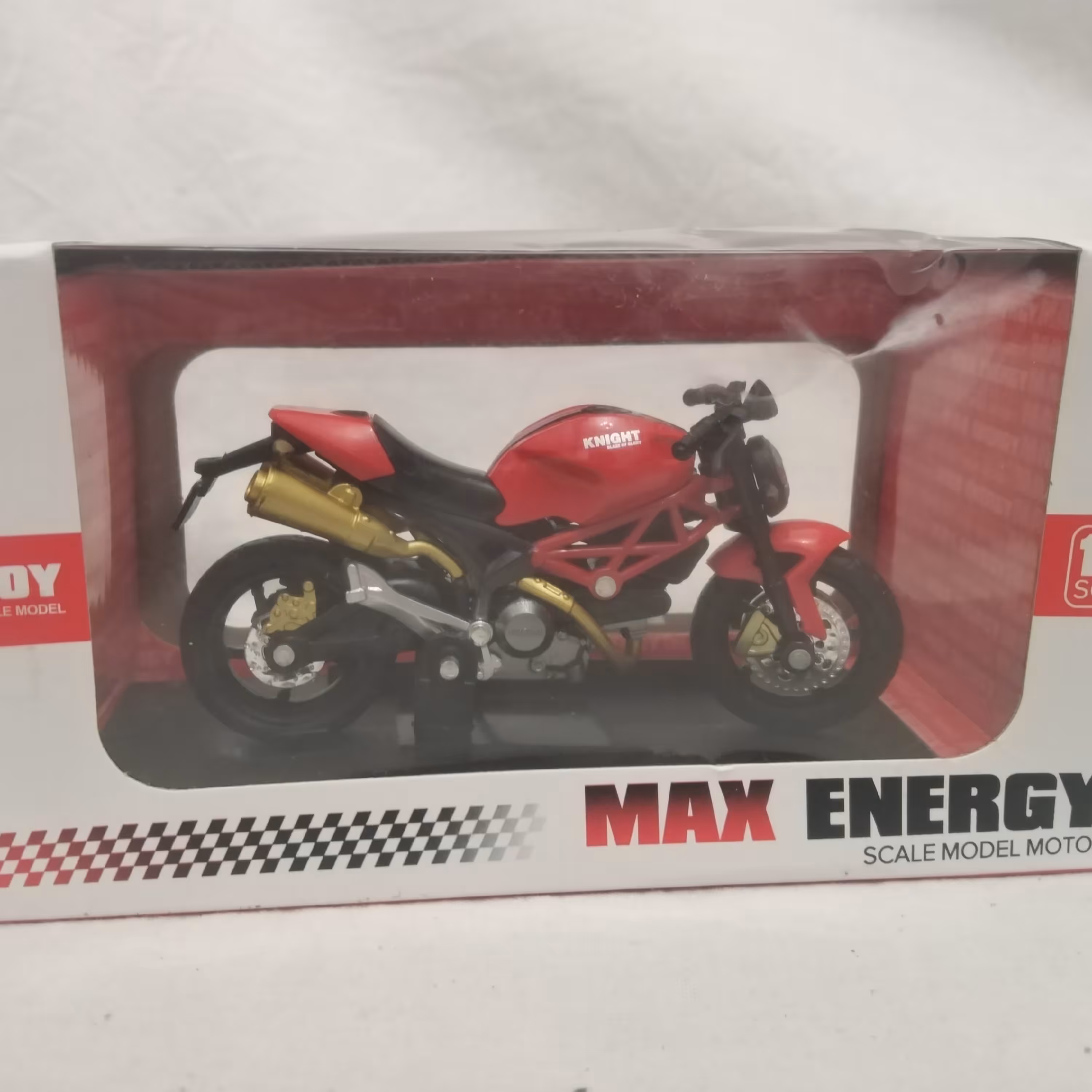 ماکت موتور سنگین KNIGHT قرمز