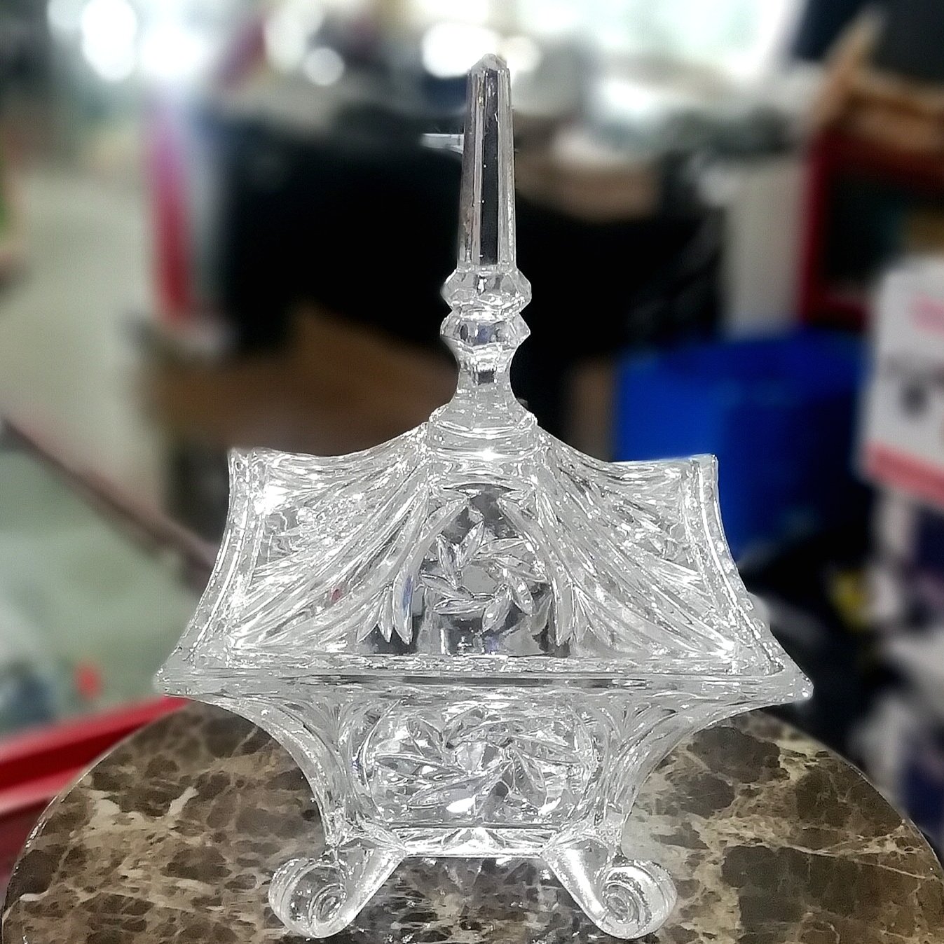 شکلات خوری چهار گوش در دار بلور خورشیدی به کیفیت بالا