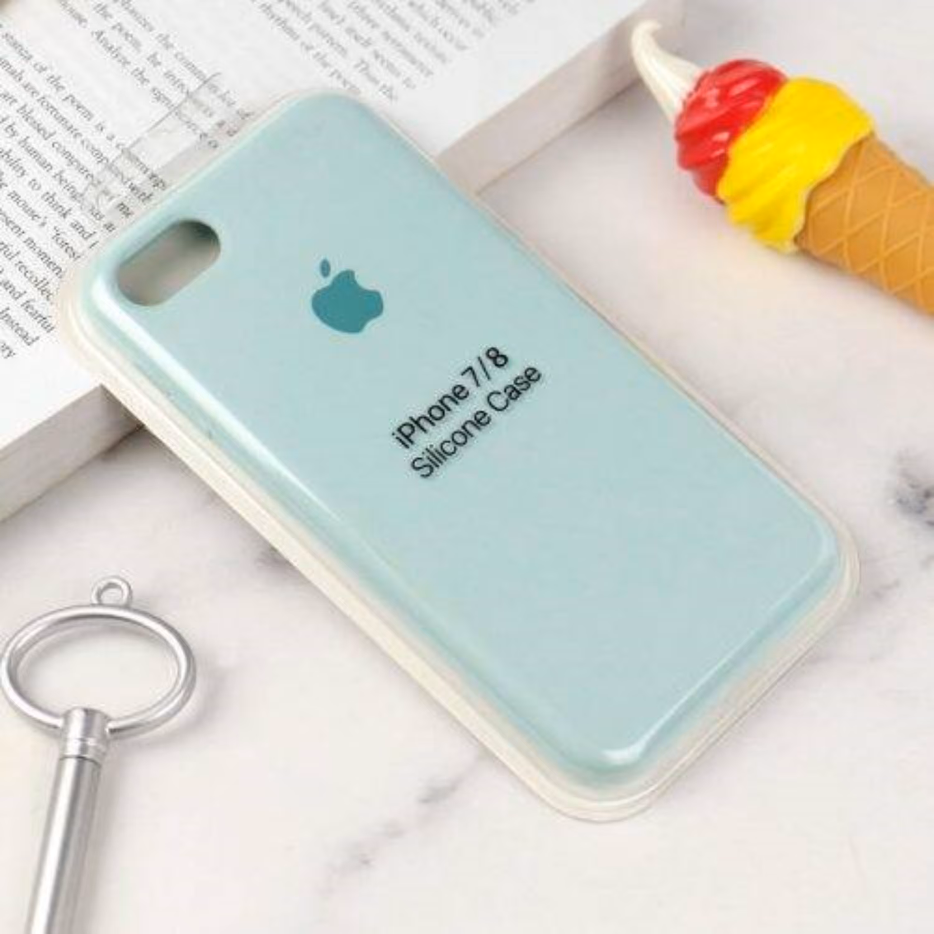 گارد سیلیکونی زیربسته iPhone 7 8 رنگ سبز آبی روشن