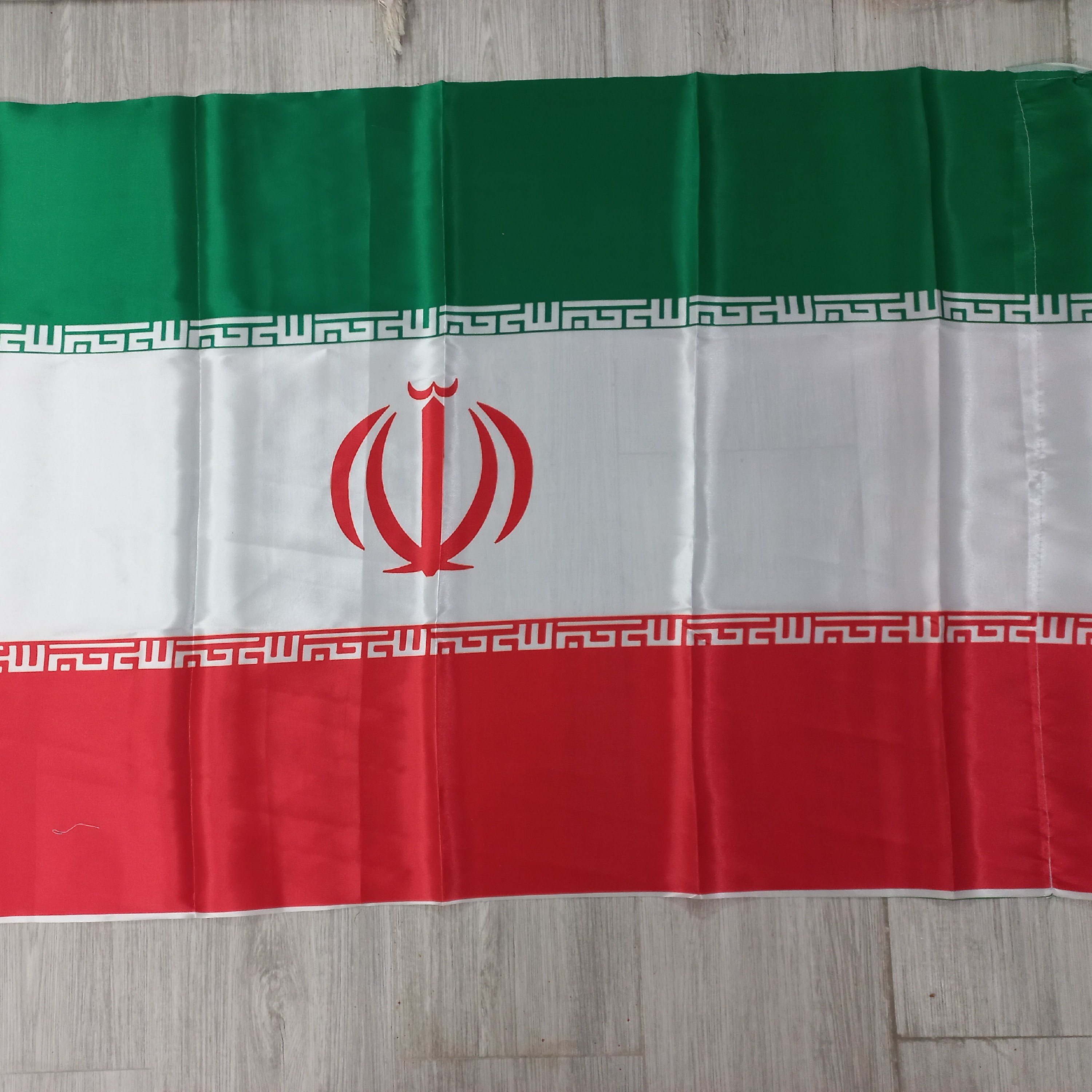 پرچم ایران یکرو چاپ دیجیتال ساتن کد 1066 (50 در 70)