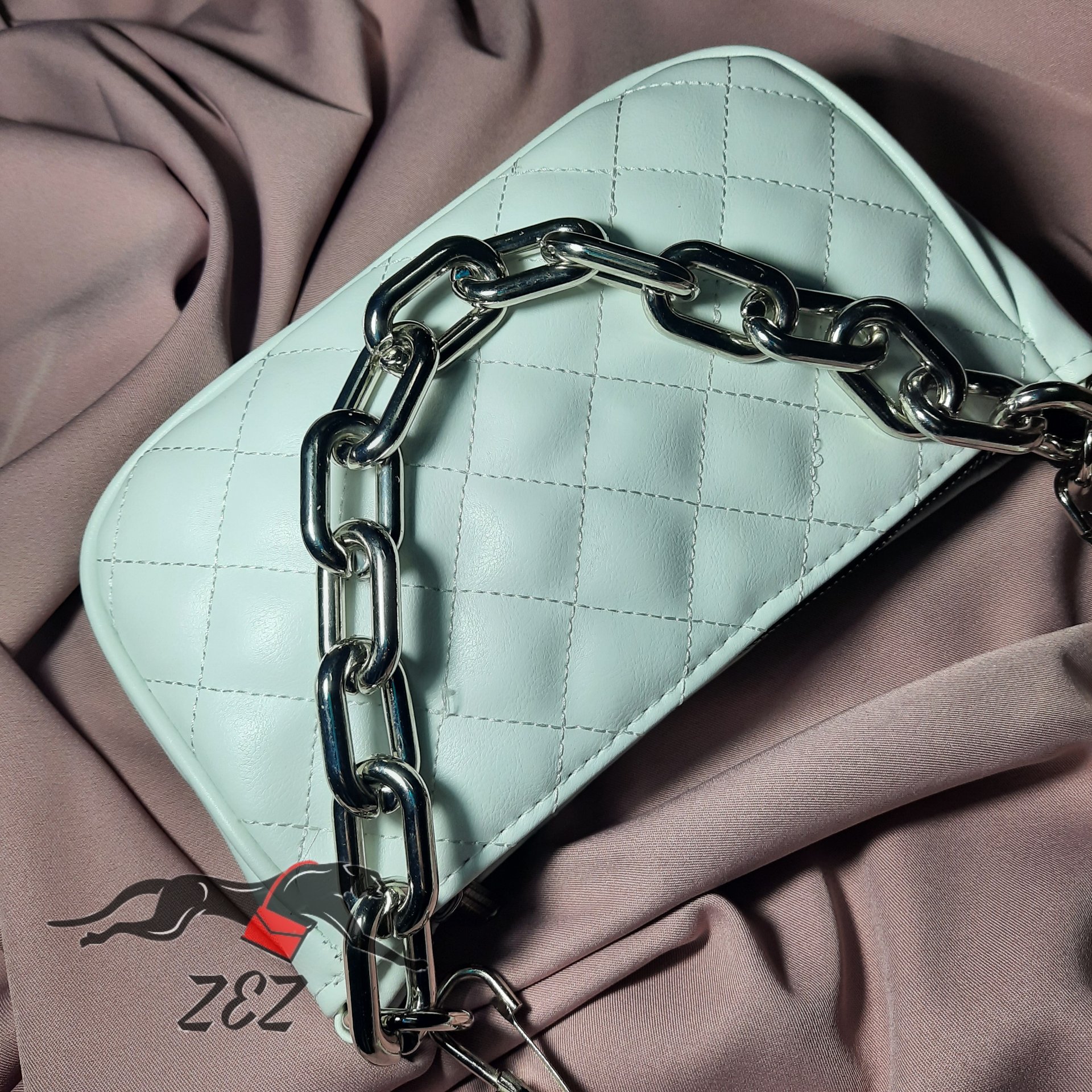 کیف دوشی زنانه_تک رنگ_سفید یخچالی_جنس و کیفیت یراق تضمینی