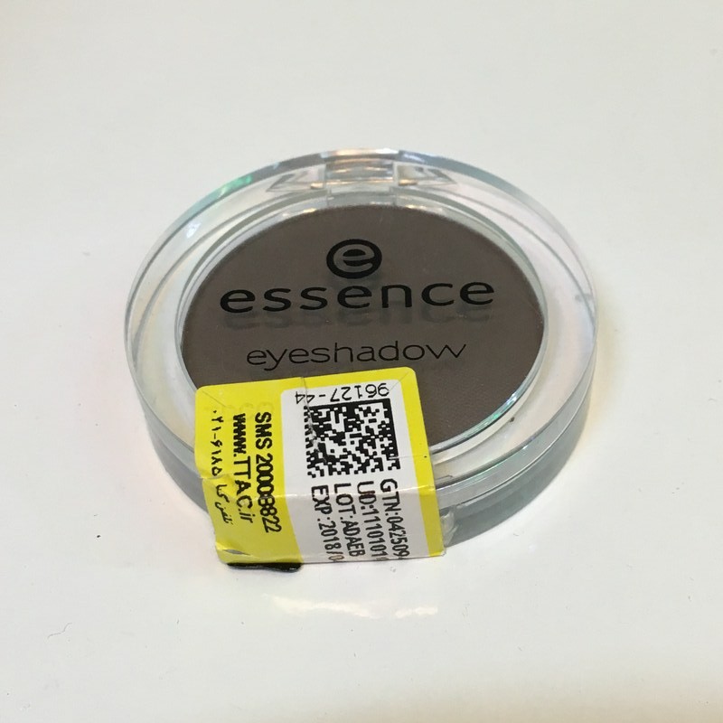 سایه چشم اسنس شماره 17  محصولات - ESSENCE