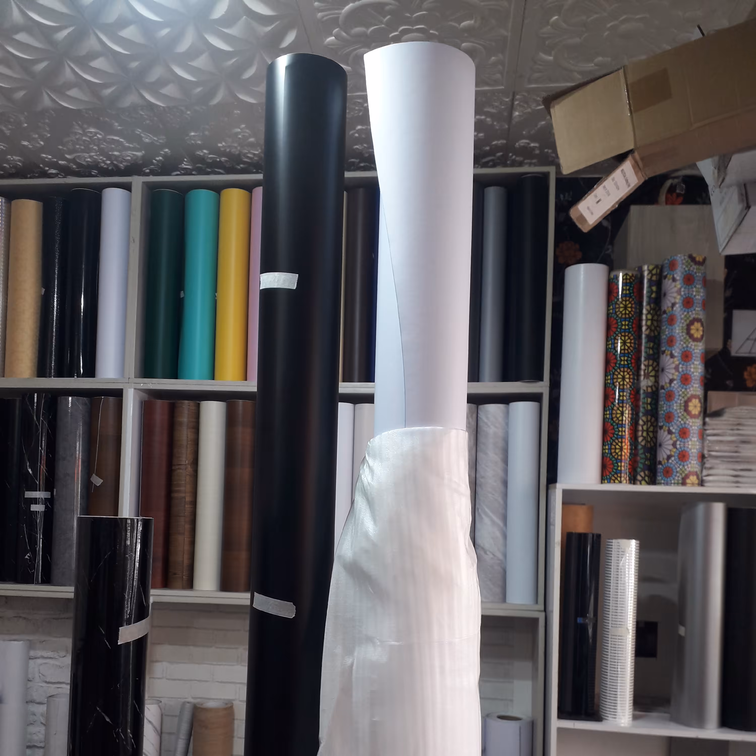 برچسب روکش استیکر عرض بلند عریض100 و 120 سانت مشکی و سفید 