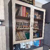 کتابخانه تمام ام دی اف  و شیشه دو طبقه  ارسال با باربری و هزینه ارسال بصورت پس کرایه به عهده مشتری میباشد 