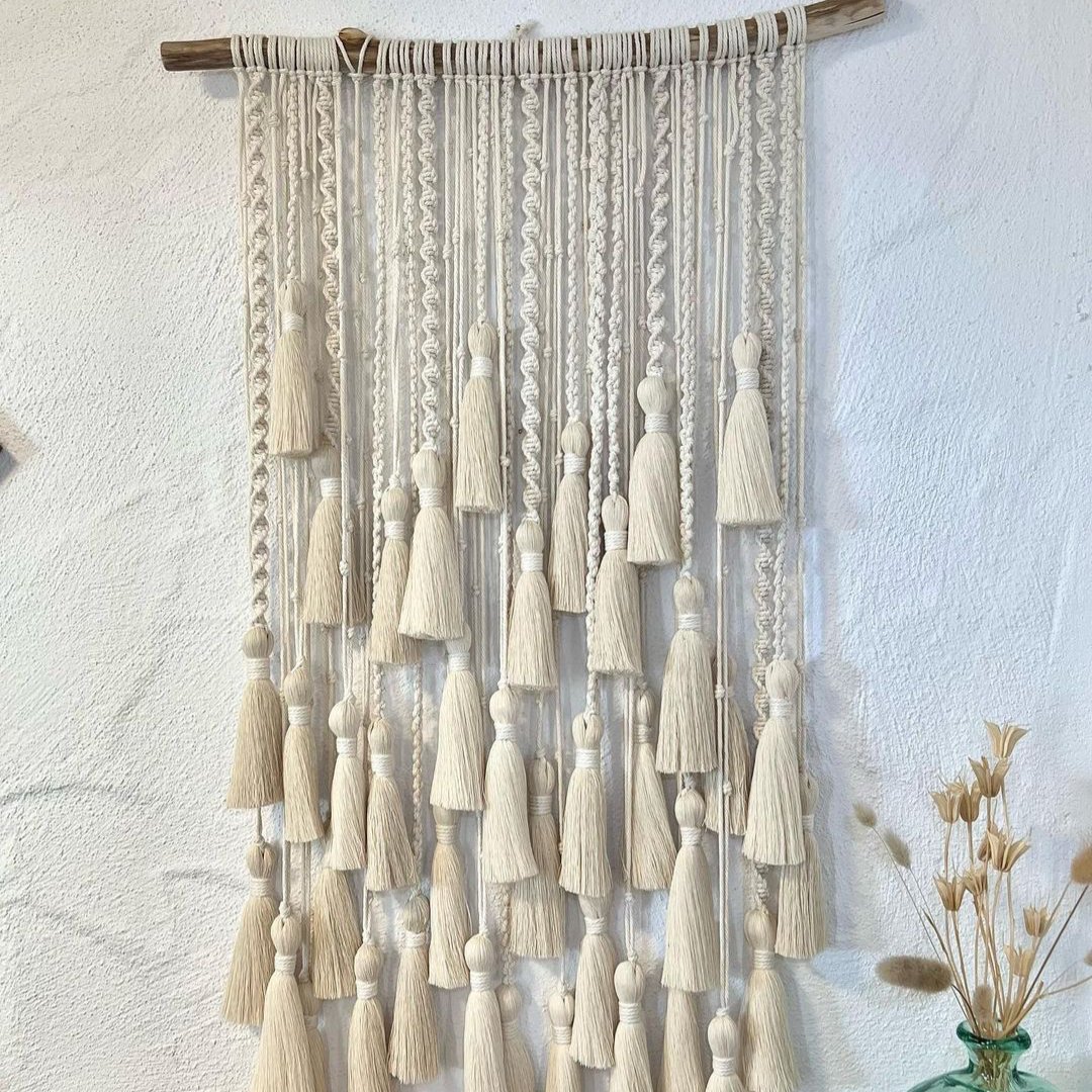 دیوارکوب منگوله ای مکرومه