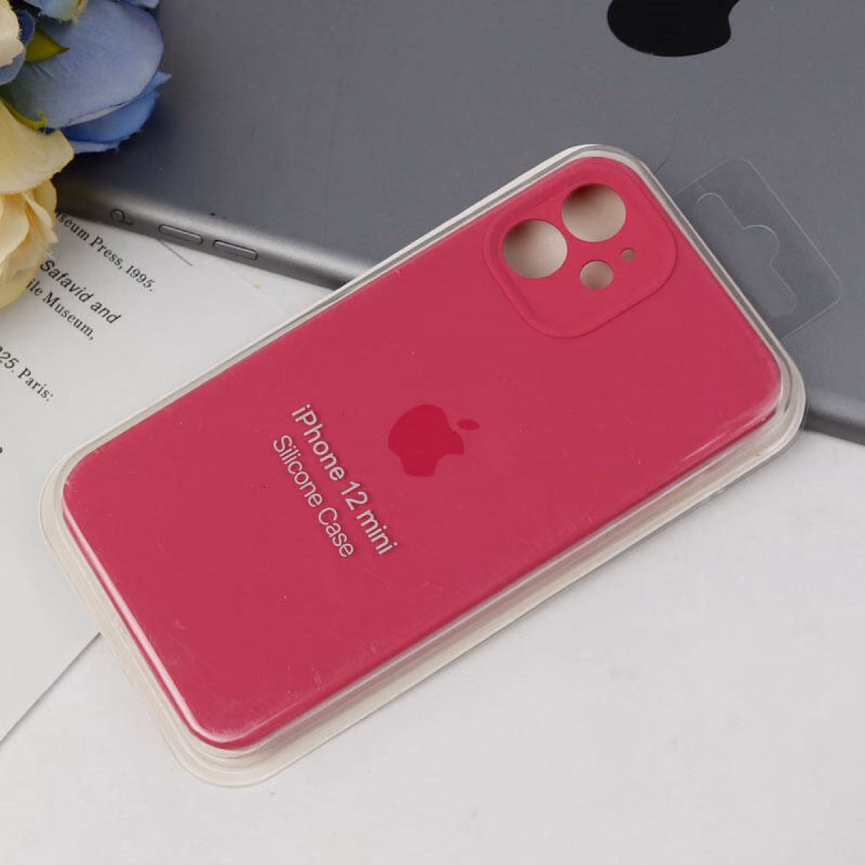 گارد محافظ لنزدار سیلیکونی زیربسته iPhone 12 Mini رنگ سرخابی