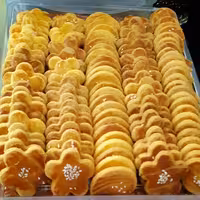 نان چای(هزینه ارسال بصورت پس کرایه و به عهده مشتری میباشد)