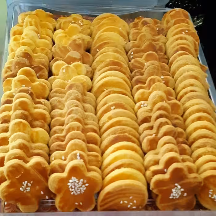 نان چای(هزینه ارسال بصورت پس کرایه و به عهده مشتری میباشد)