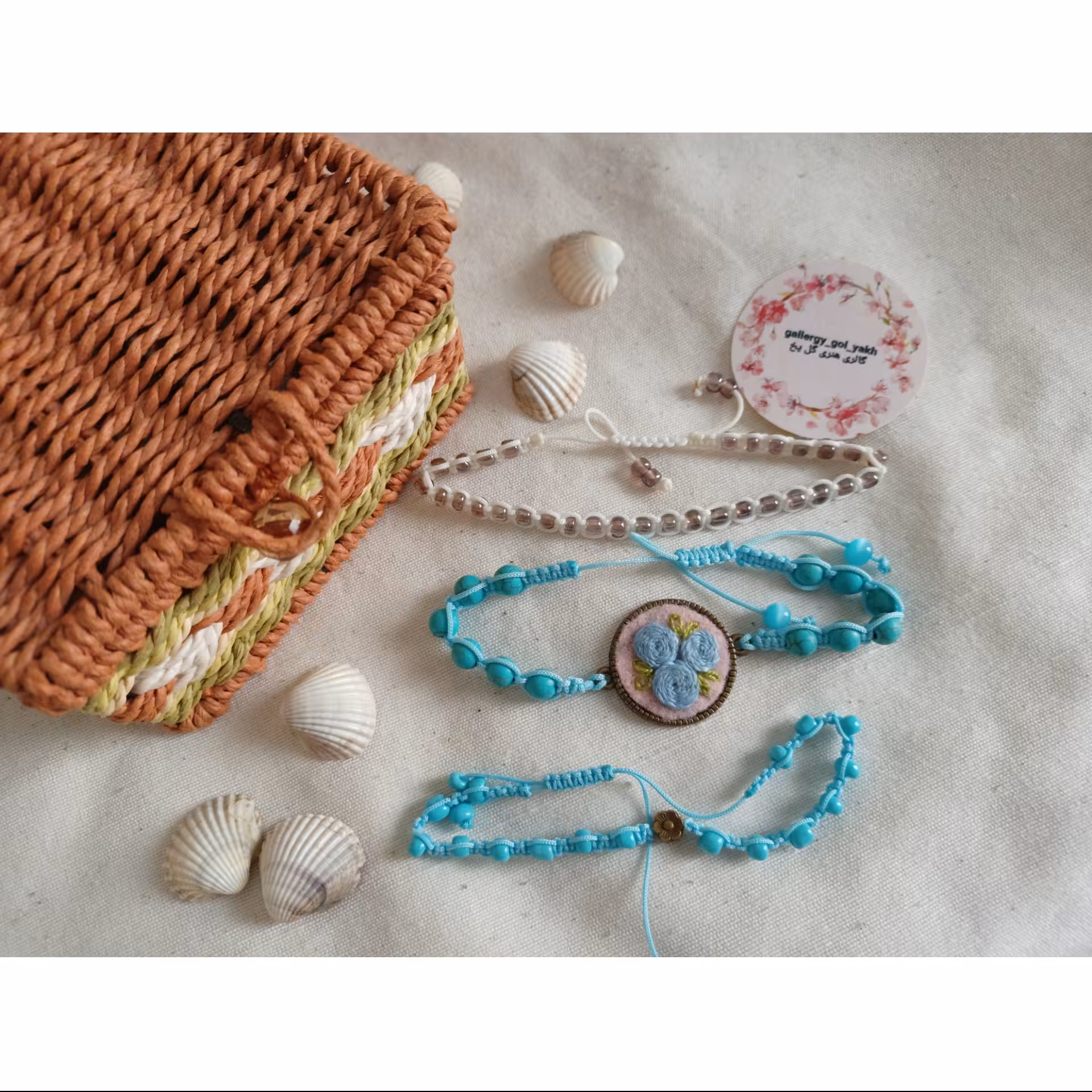 دستبند گلدوزی 16