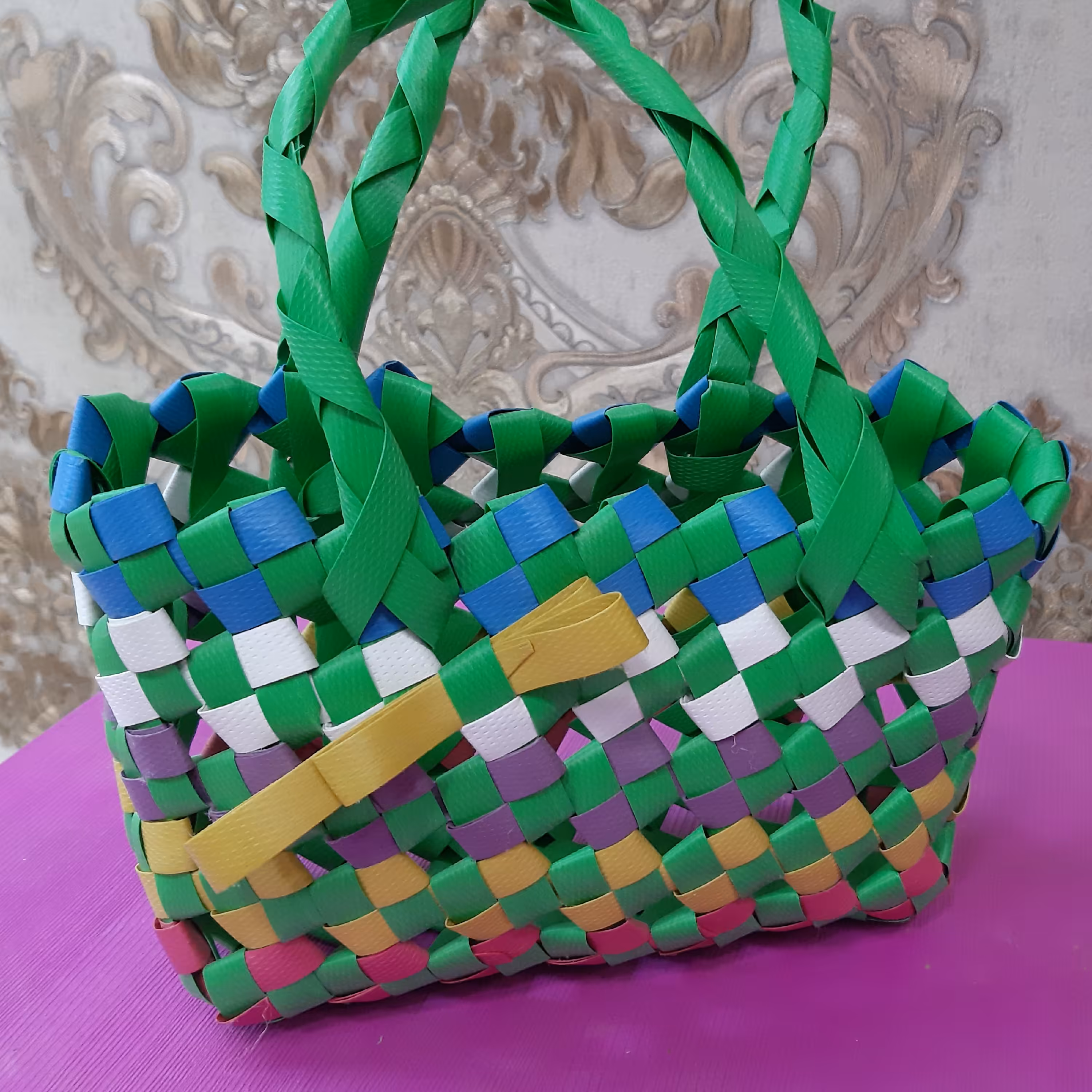 سبد دخترانه، ساک بچگانه