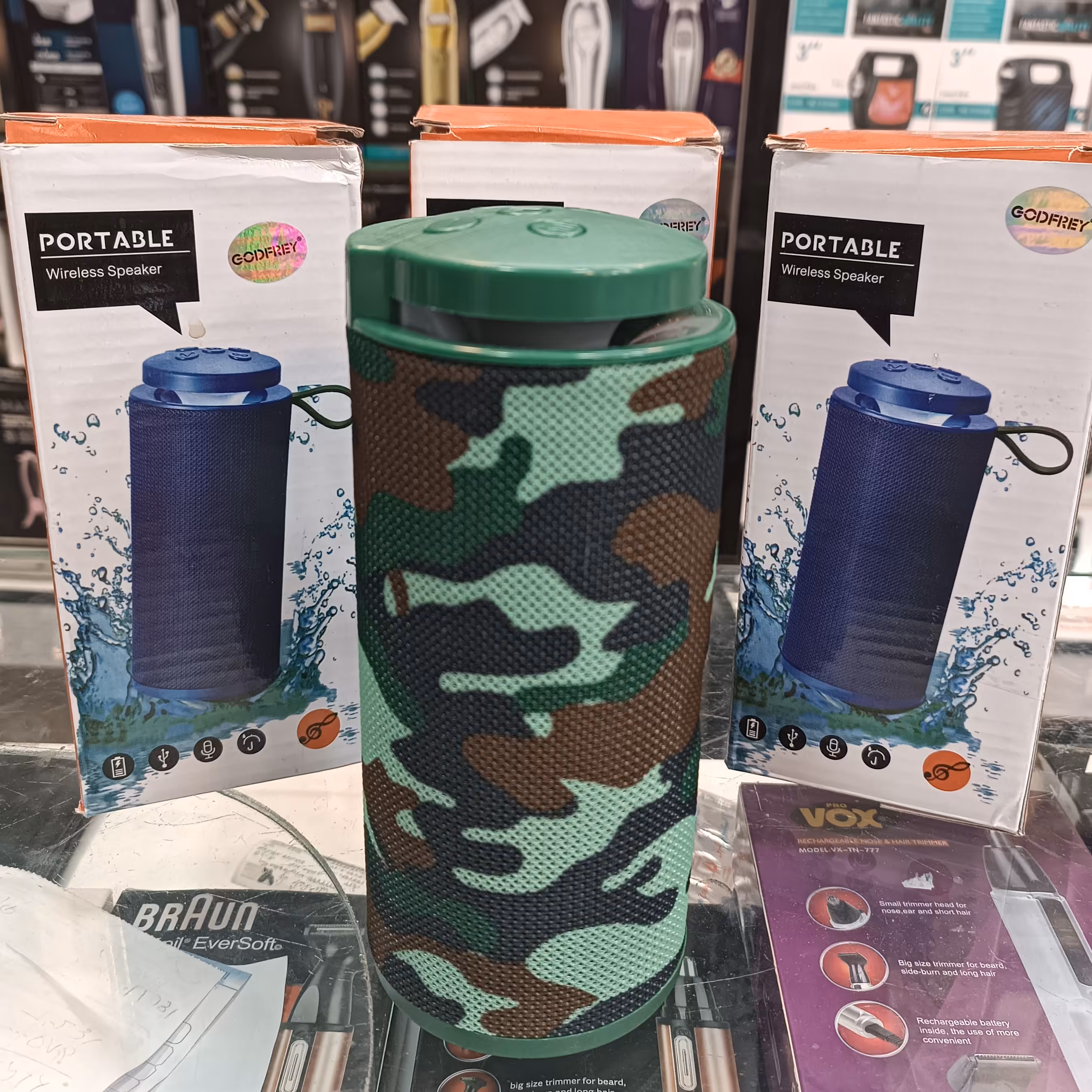 اسپیکر بلوتوث دار جی تی112 .فلش.مموری.بلوتوث.باطری لیتیوم.کیفیت صدا شفاف و رسا