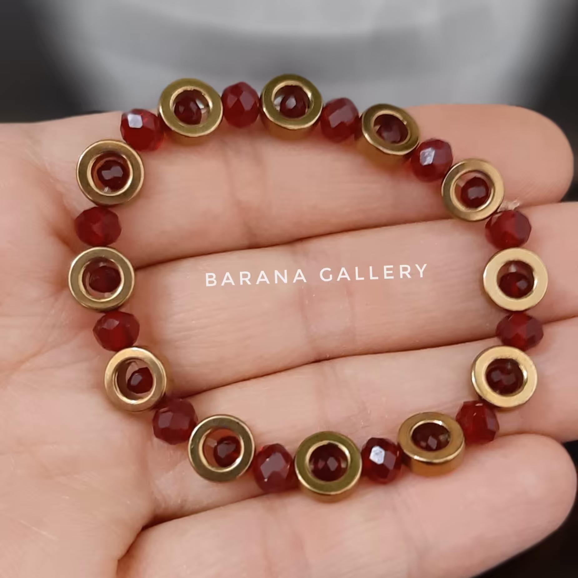 دستبند حدید قرمز