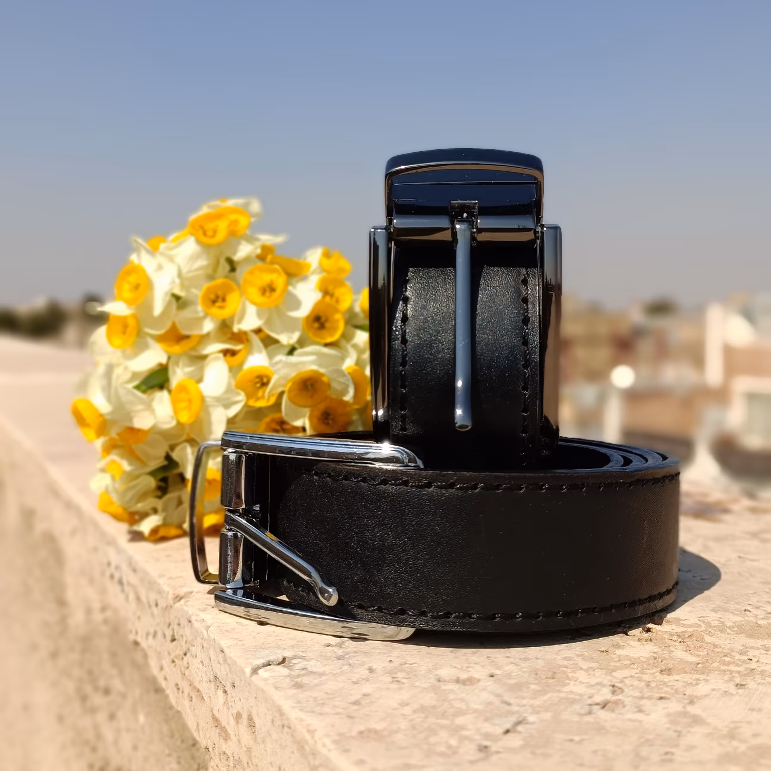 کمربند دست دوز با چرم طبیعی و سگک چرخشی 