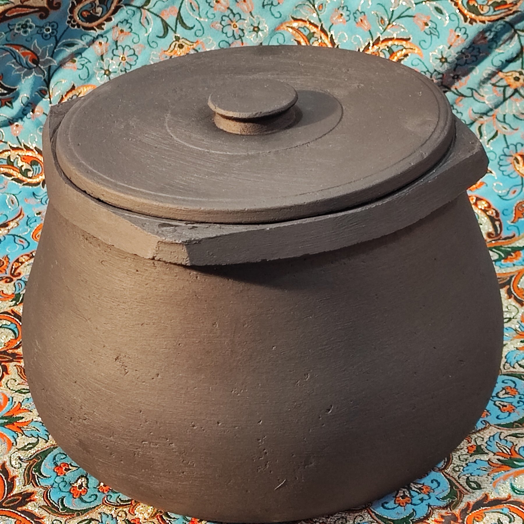 دیگ سنگی رنگ شده مشکی مخصوص 9 نفر اصل مشهد