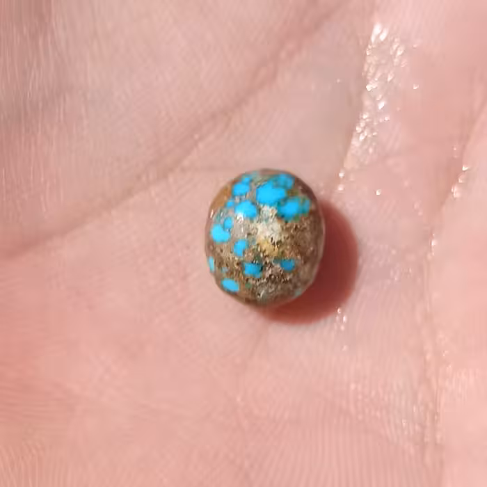 سنگ فیروزه اصل نیشابوری طبیعی عنکبوتی زیبا.   ,