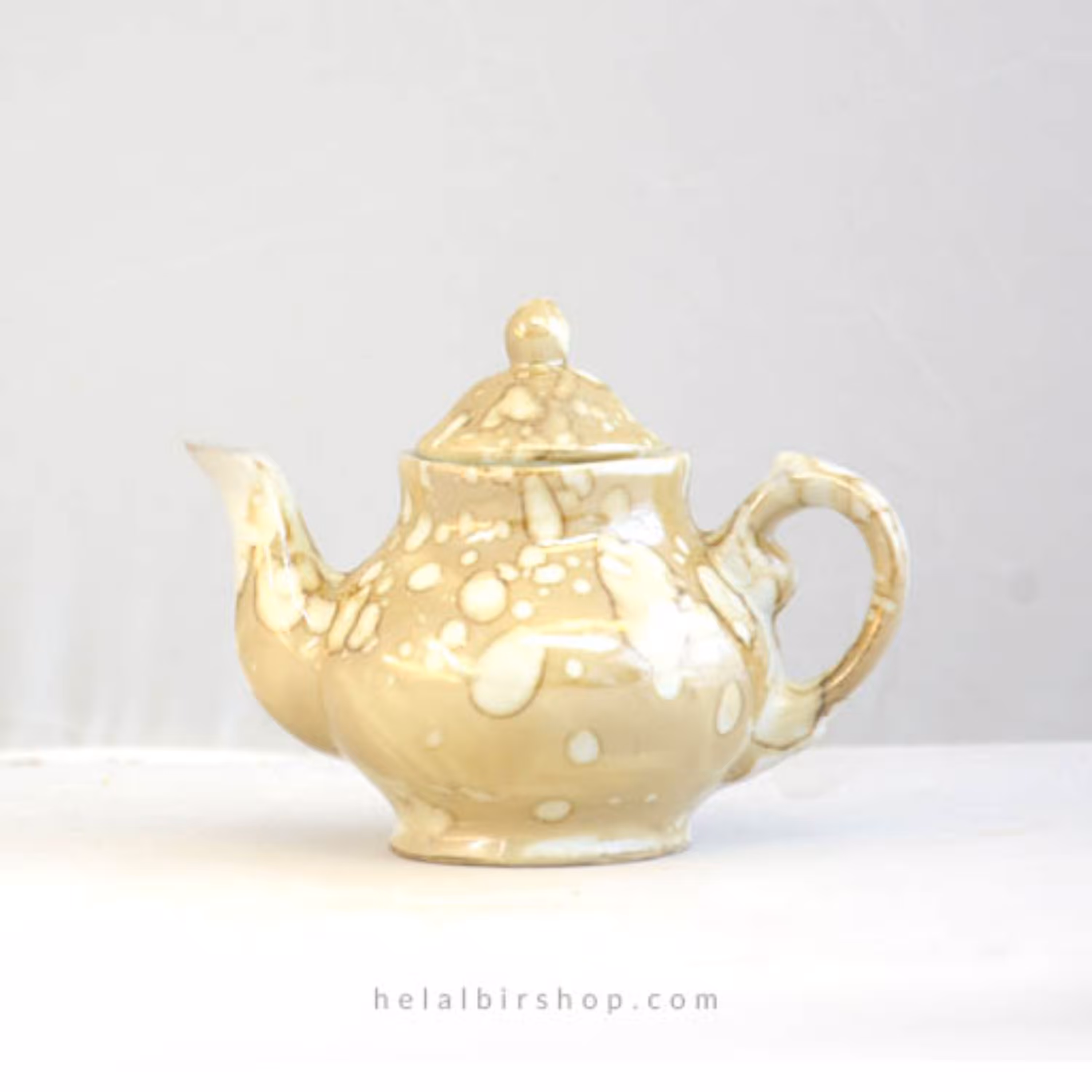 قوری مرمری کوچکِ دمنوشی