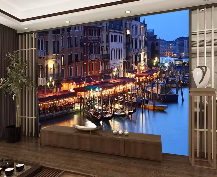 نمای از ساختمان ها و قایق های کنار ان درغروب