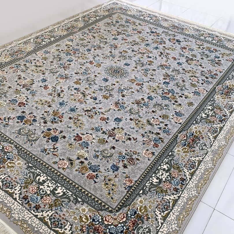 فرش ماشینی گل برجسته12متری700شانه تراکم3000طرح هستی رنگ سیلور