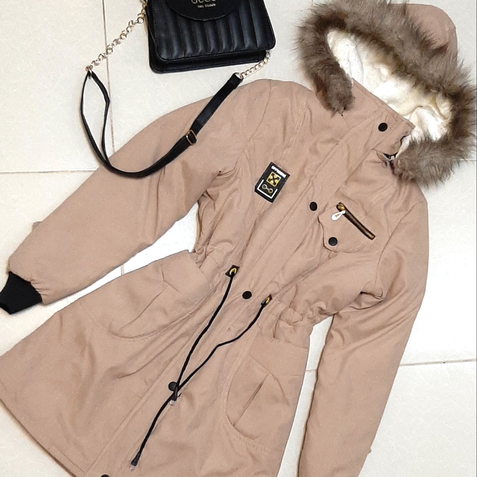 کاپشن درجه یک و سه لایه