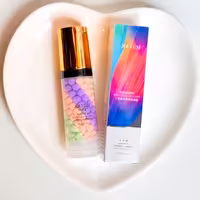 پرایمر  رنگین کمانی زیر ساز آرایش مخملی کننده و جلوه طبیعی بدون ماسیدگی روی پوست صورت 