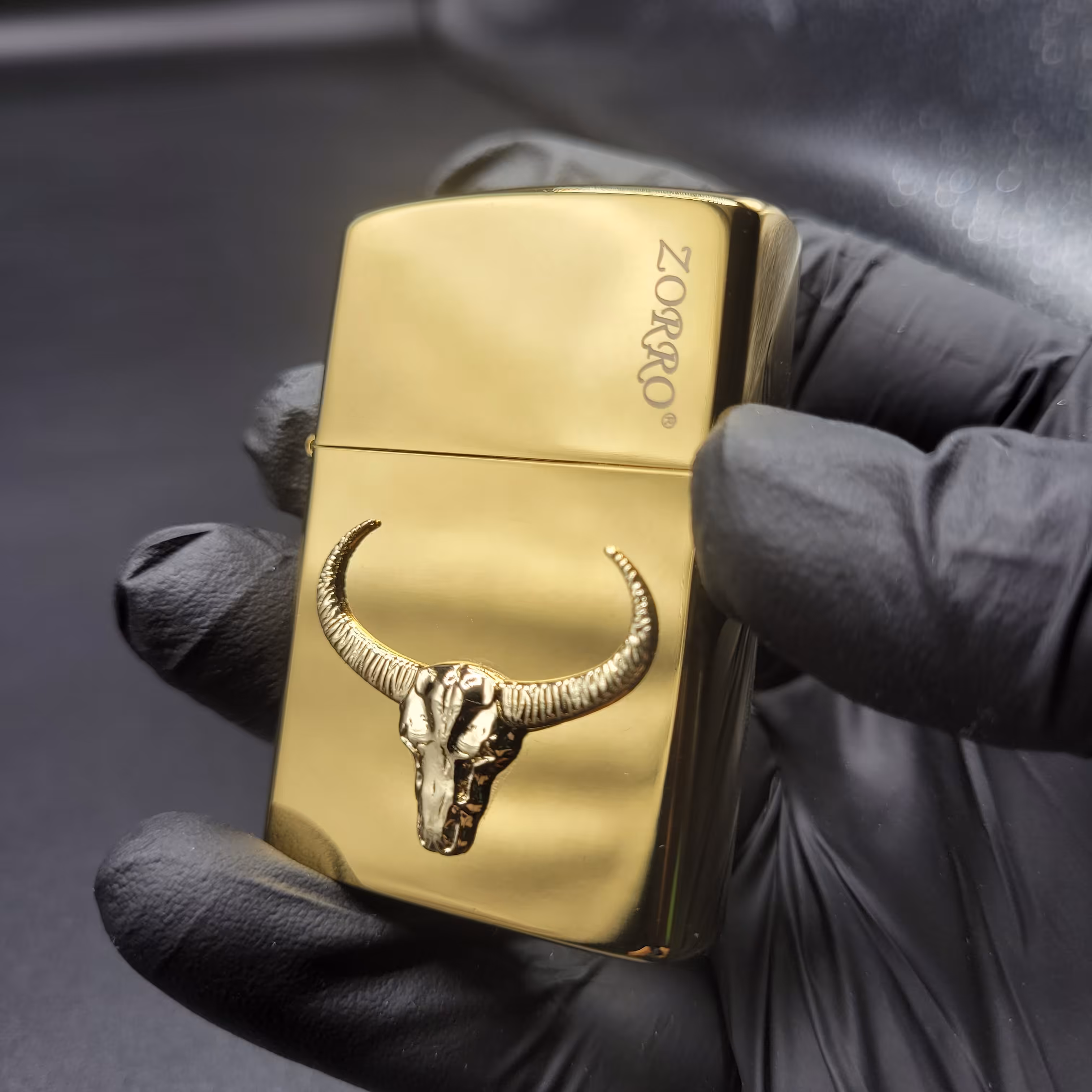 فندک بنزینی برند زورو طرح کله گاو