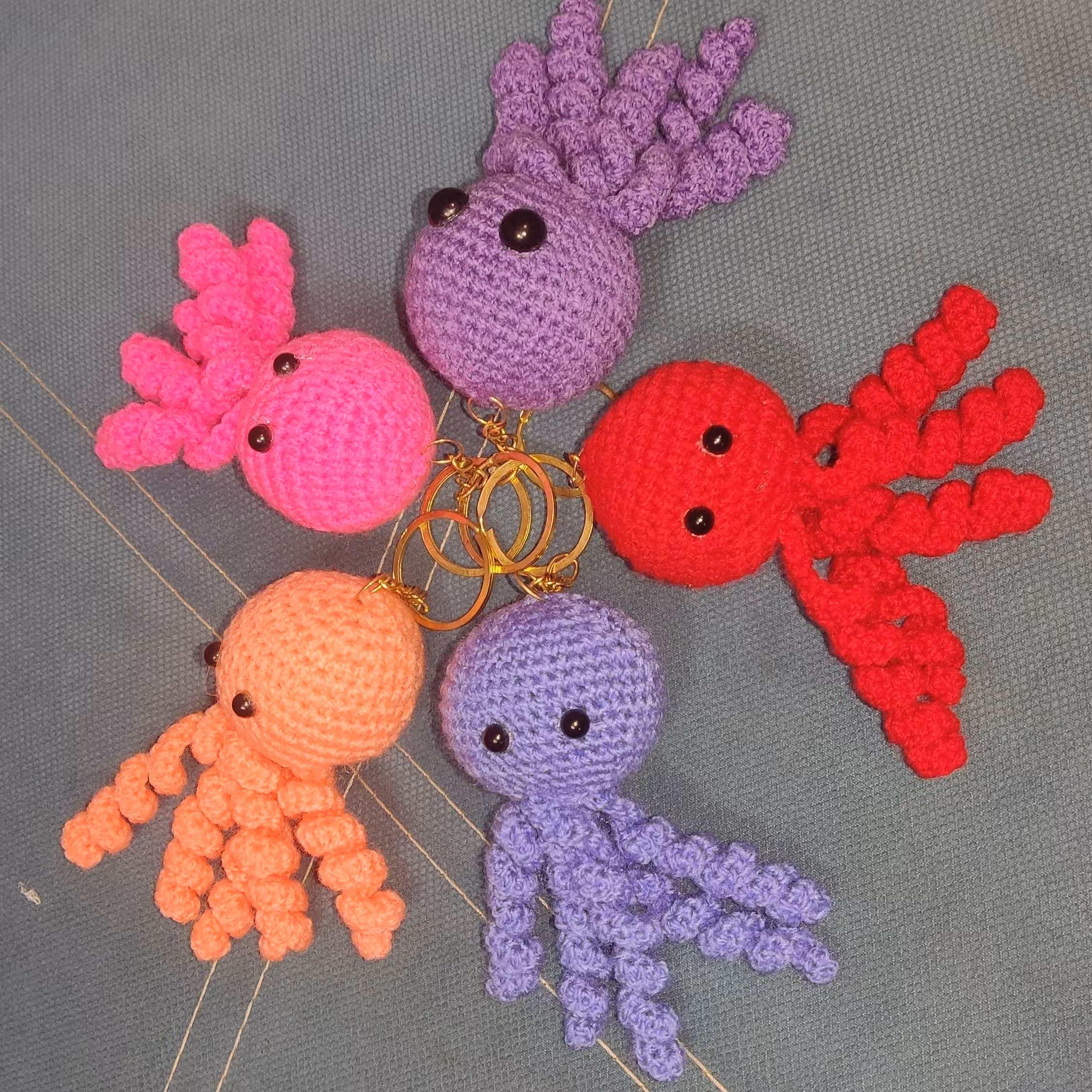 عروسک جا سوئیچی بافتنی هشت پا