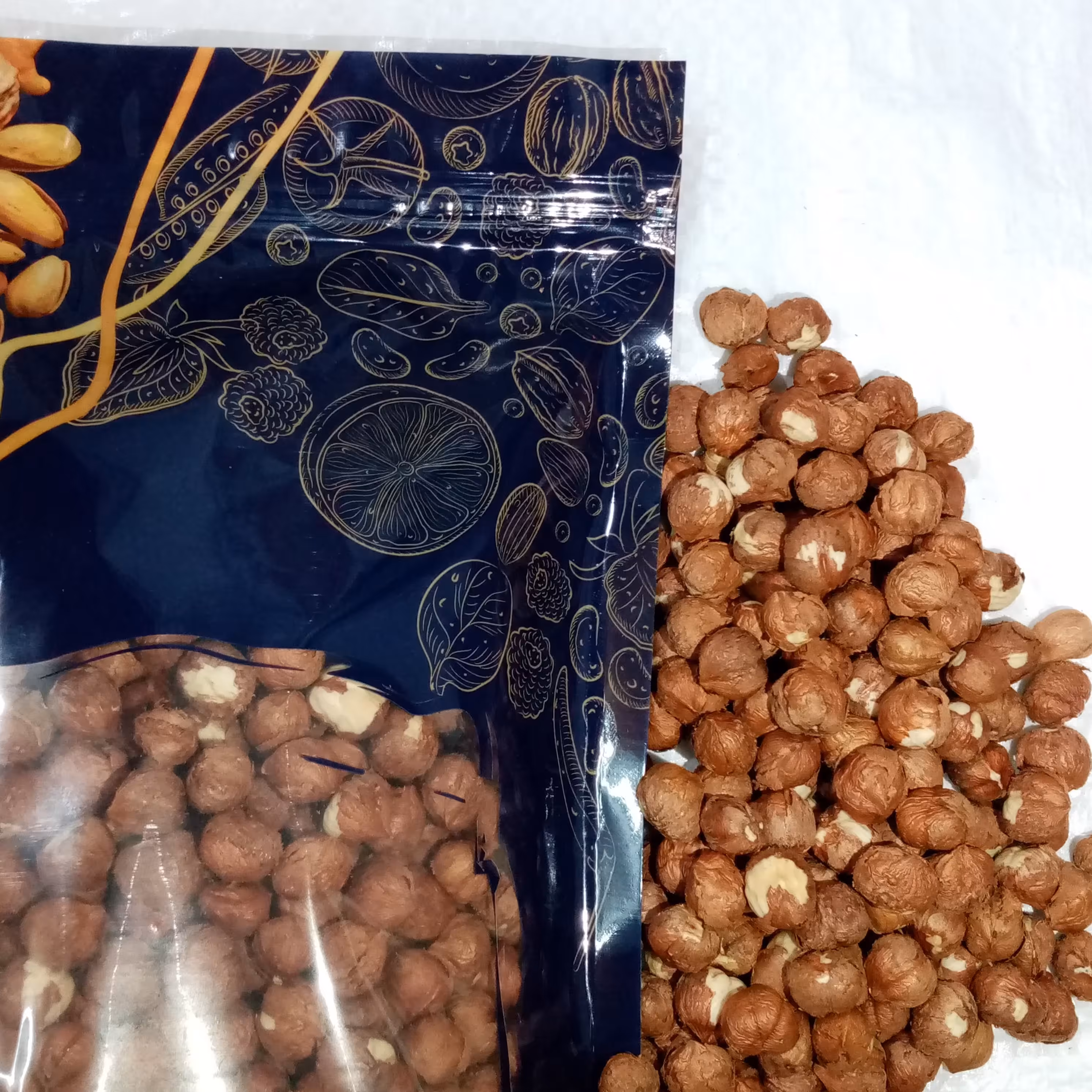 مغز فندق خام (500 گرمی) ایرانی مستقیم از کشاورز