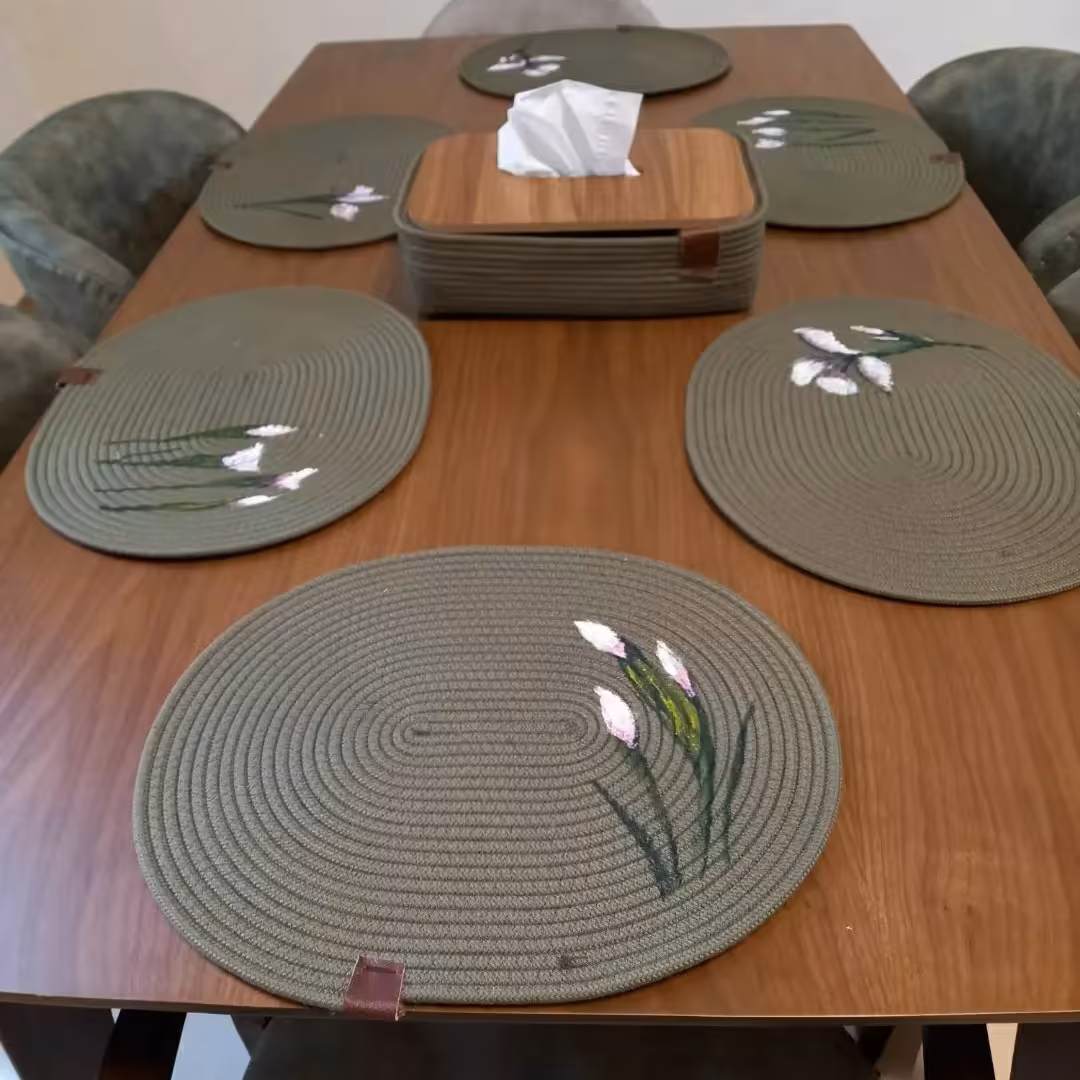 زیر بشقابی مدل گل لاله