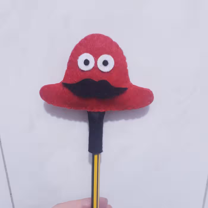 گیفت حرف ک سرمدادی نمدیه کلاه گیفت حرف ه سرمدادی نمدی کلاه تحویل حضوری وپست