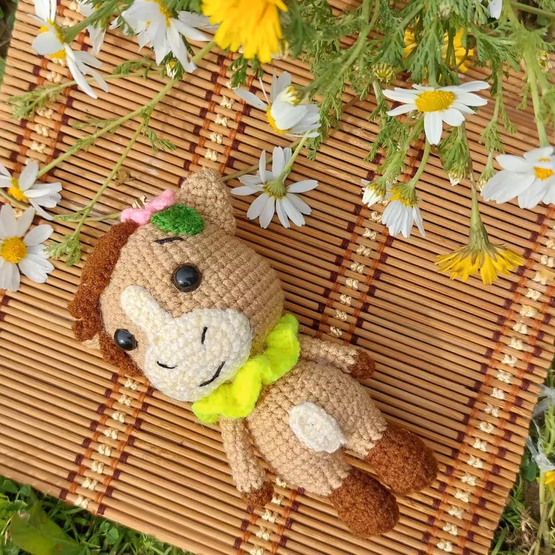 عروسک اسب بافتنی
