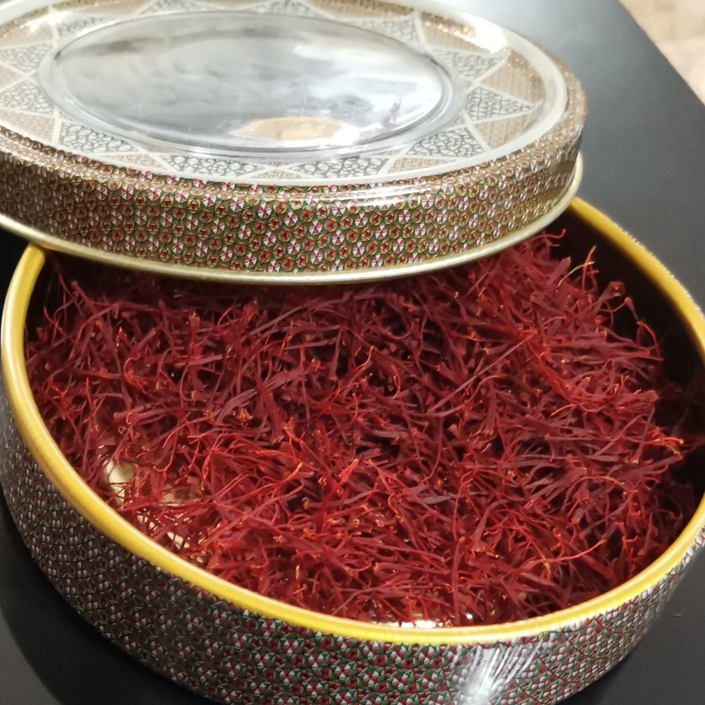 زعفران اصل خراسان با بسته بندی خاتم