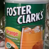 اب میوه فوستر  با طمع پرتقال تاریخ انقضا هشت بیست وچهار