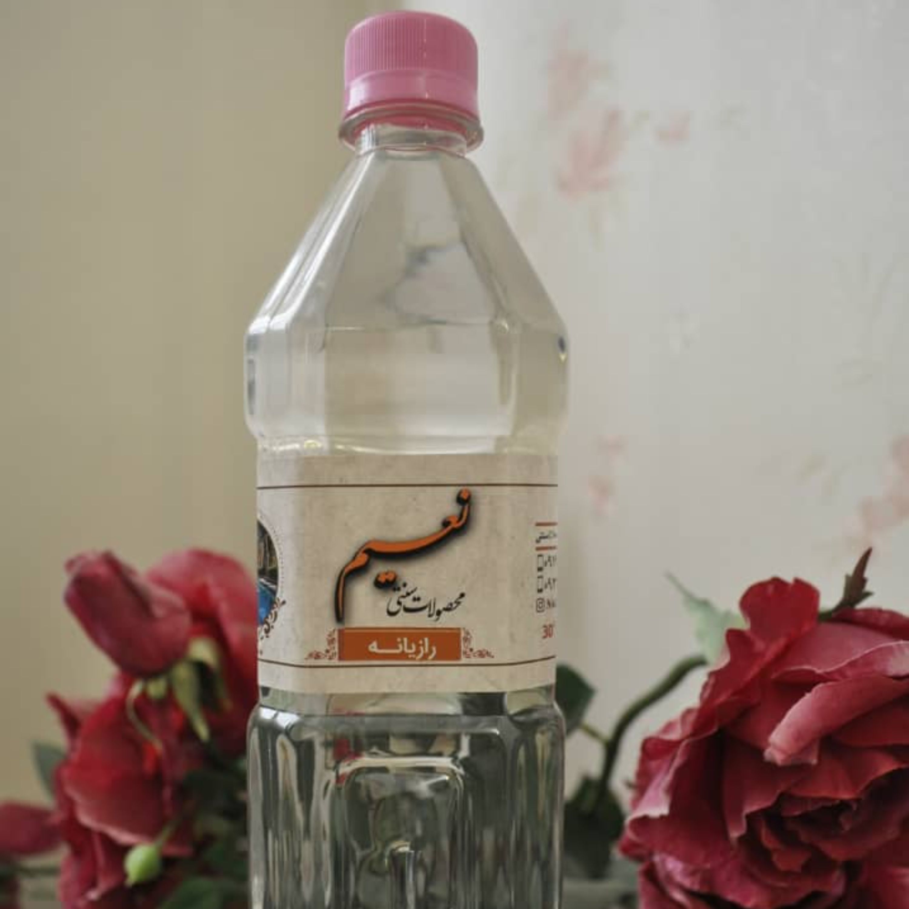 عرق رازیانه درجه یک کاشان(900 گرمی)