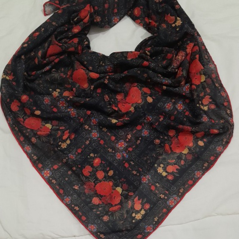 روسری نخی خنک و زیبا طرح گل